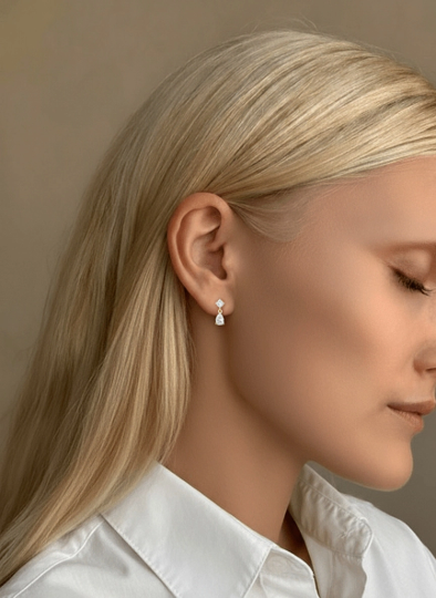 Iga Gold Pear Drop Earring